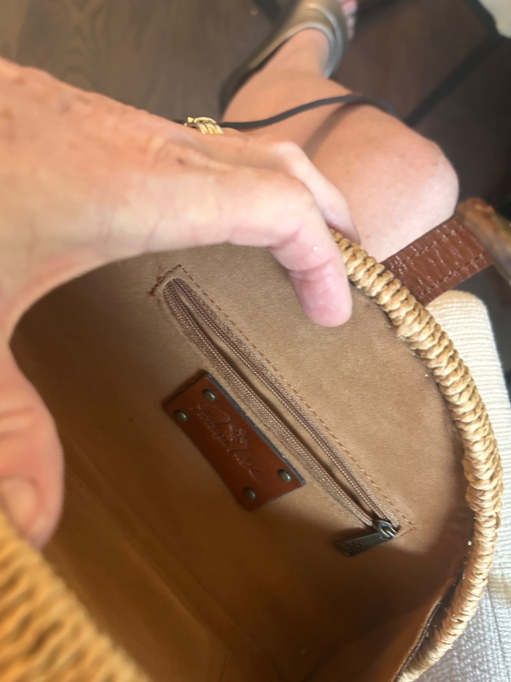 Beautiful Boho Patricia Nash Woven Crossbody Purse With Rattan Design & Leather - Picture 4 of 10